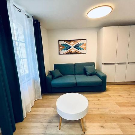 Stylish Studio In The Center Of Senlis Apartment Senlis  Bagian luar foto