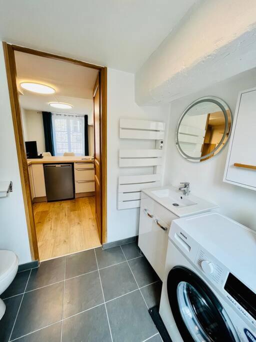Stylish Studio In The Center Of Senlis Apartment Senlis  Bagian luar foto